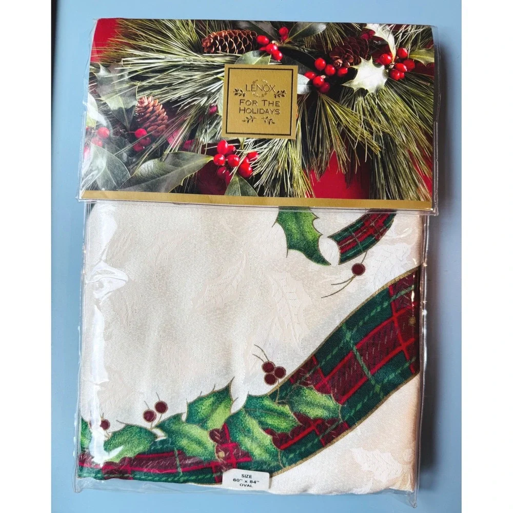 Lenox Holiday Nouveau Tablecloth White Ivory Oval 60x84 Holly Berry Plaid Ribbon